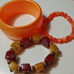 Set of bangle and bracelet